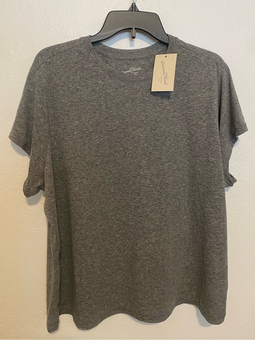 Universal Thread Women’s Crewneck T-Shirt - Charcoal Gray 2X